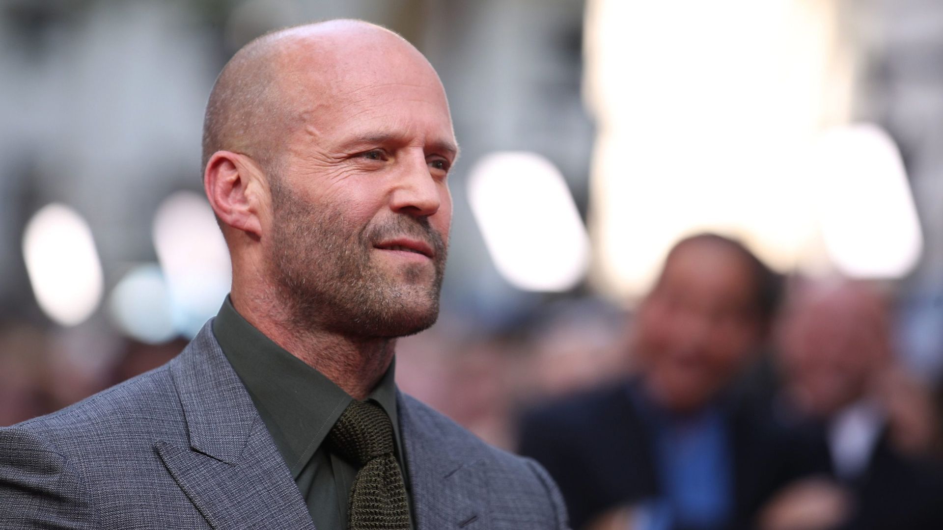 Jason Statham – Lew