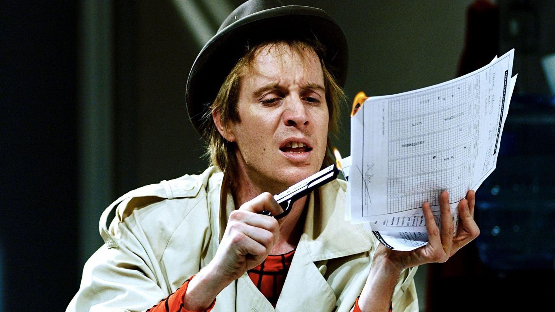 Rhys Ifans w sztuce 'Accidental Death of an Anarchist'