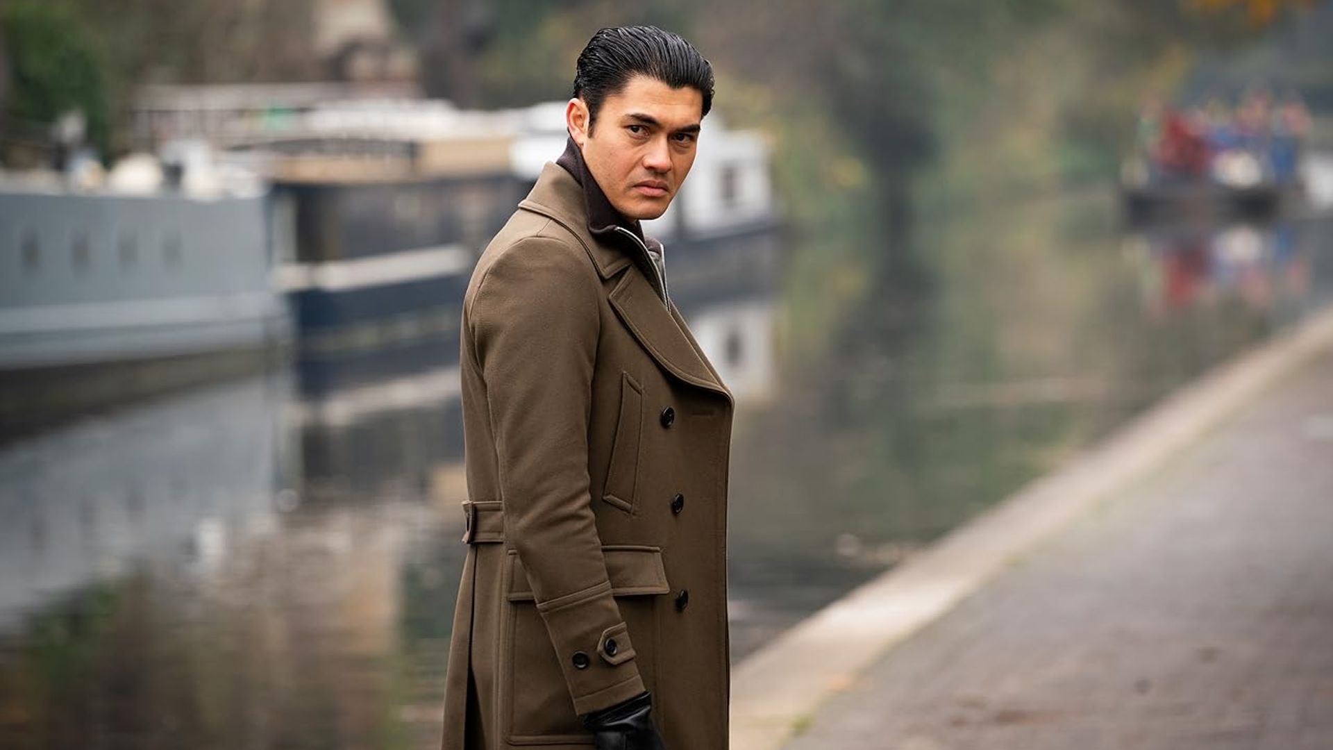 Henry Golding w 'The Gentlemen'