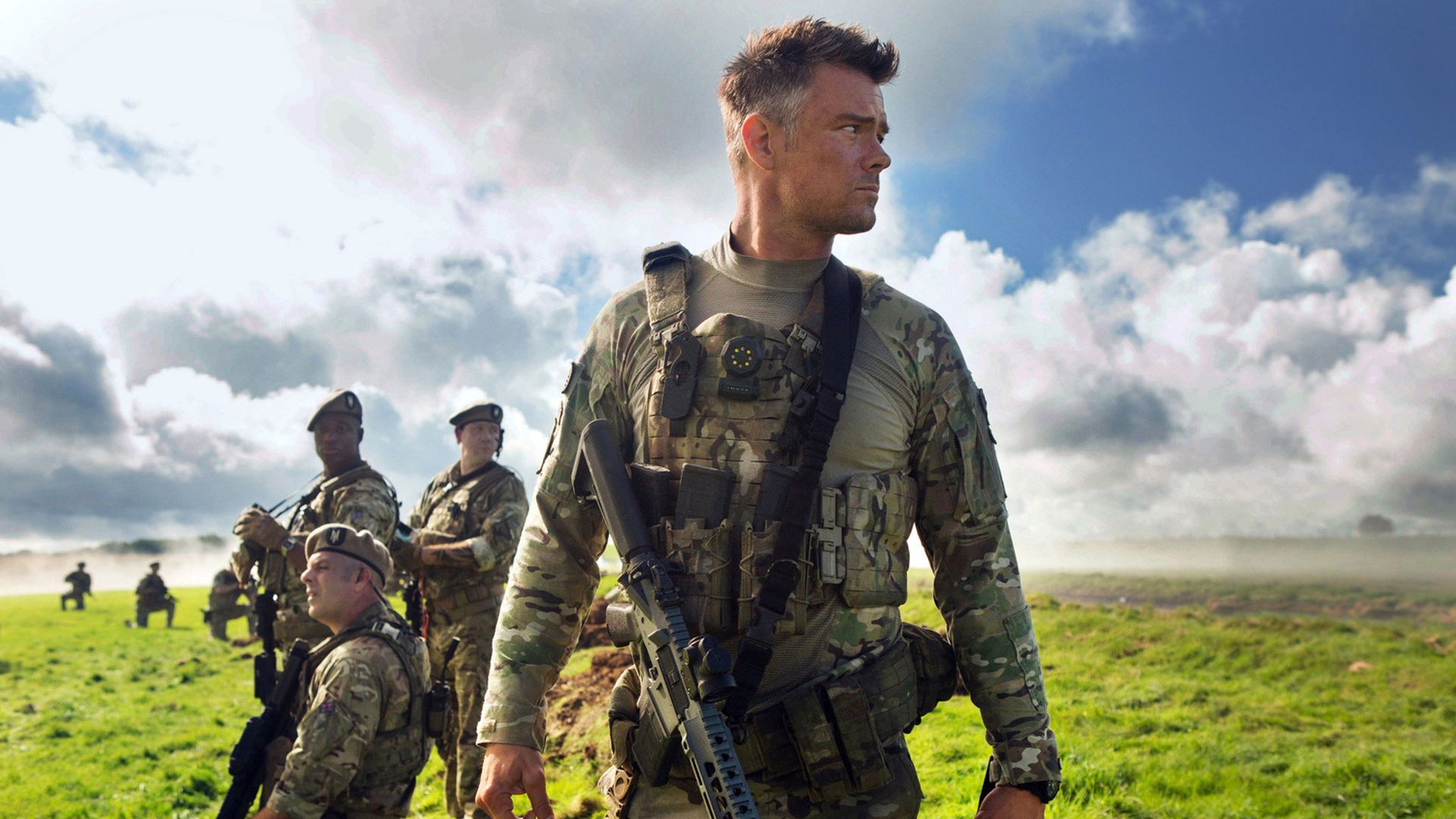 Josh Duhamel w filmie „Transformers: The Last Knight”