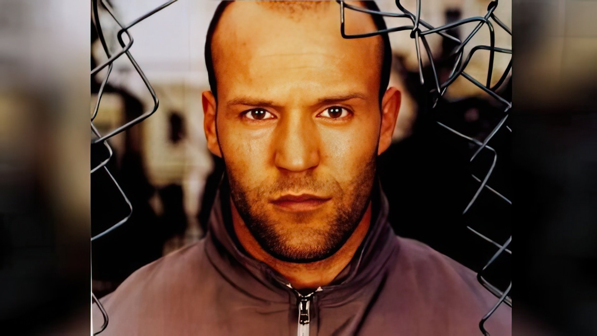 Młody Jason Statham sprzedawał kradzione rzeczy na ulicach