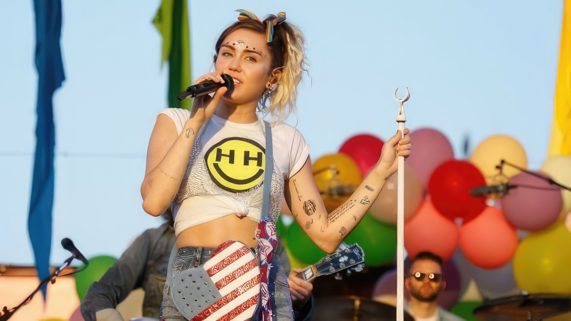 Wzrost Miley Cyrus wynosi 164 cm