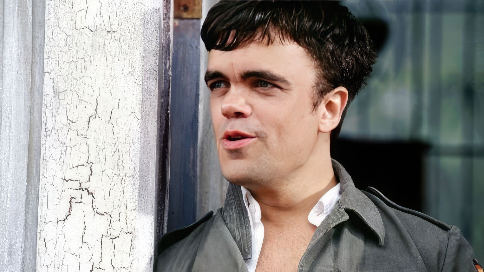 Młody Peter Dinklage (kadr z filmu "The Station Agent")