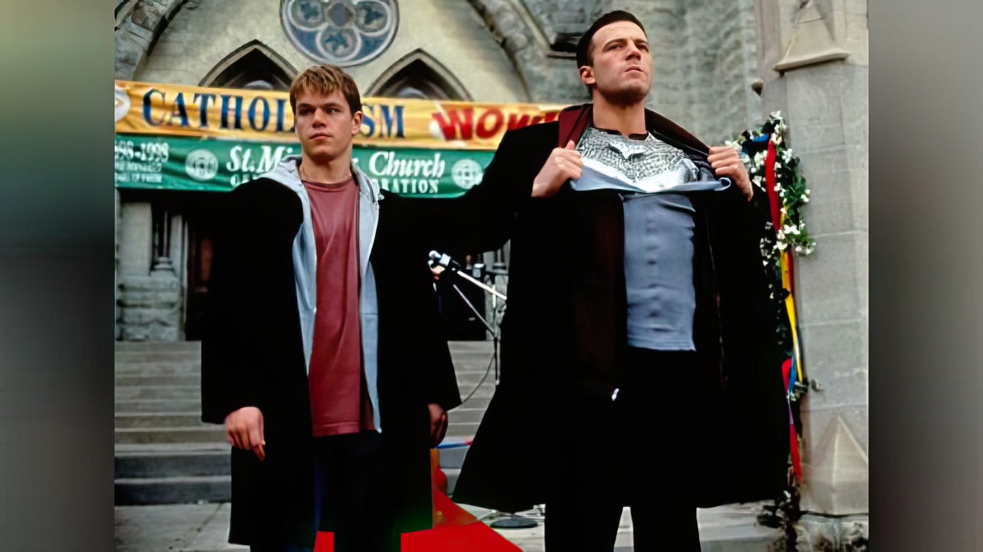 Affleck i Damon w filmie "Dogma"