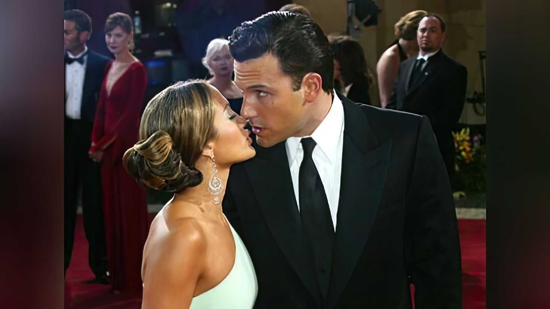 Publicznie J.Lo i Affleck zawsze zachowywali się z powściągliwością