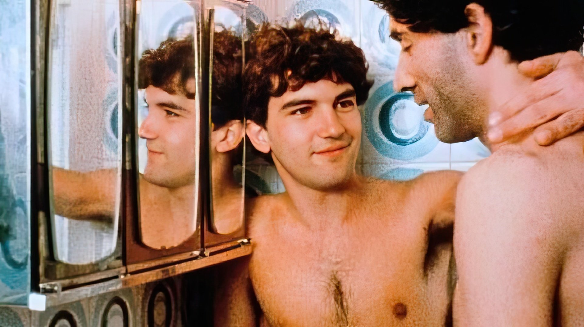 Antonio Banderas w filmie "Labyrinth of Passion"