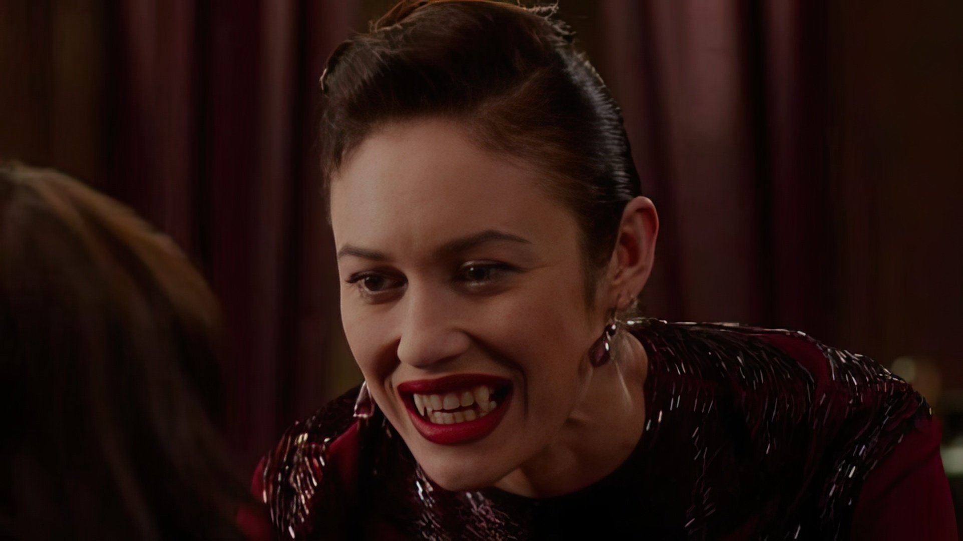 Olga Kurylenko w 'Vampire Academy'