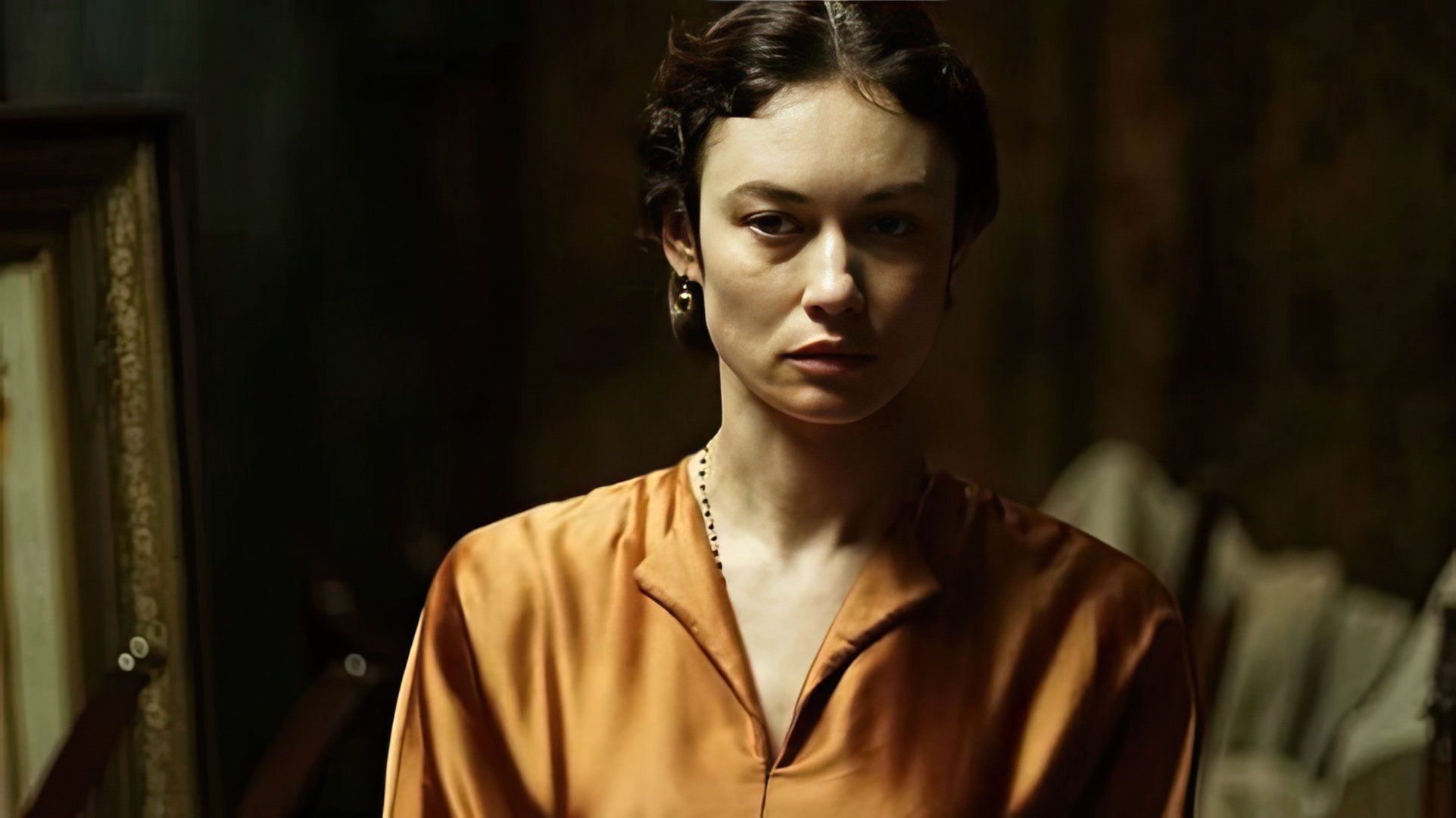 Olga Kurylenko w filmie The Death of Stalin