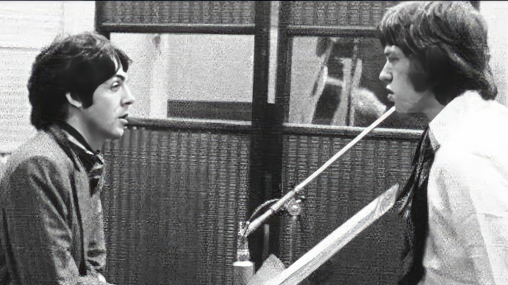 Paul McCartney i Mick Jagger na sesji nagraniowej (1967)