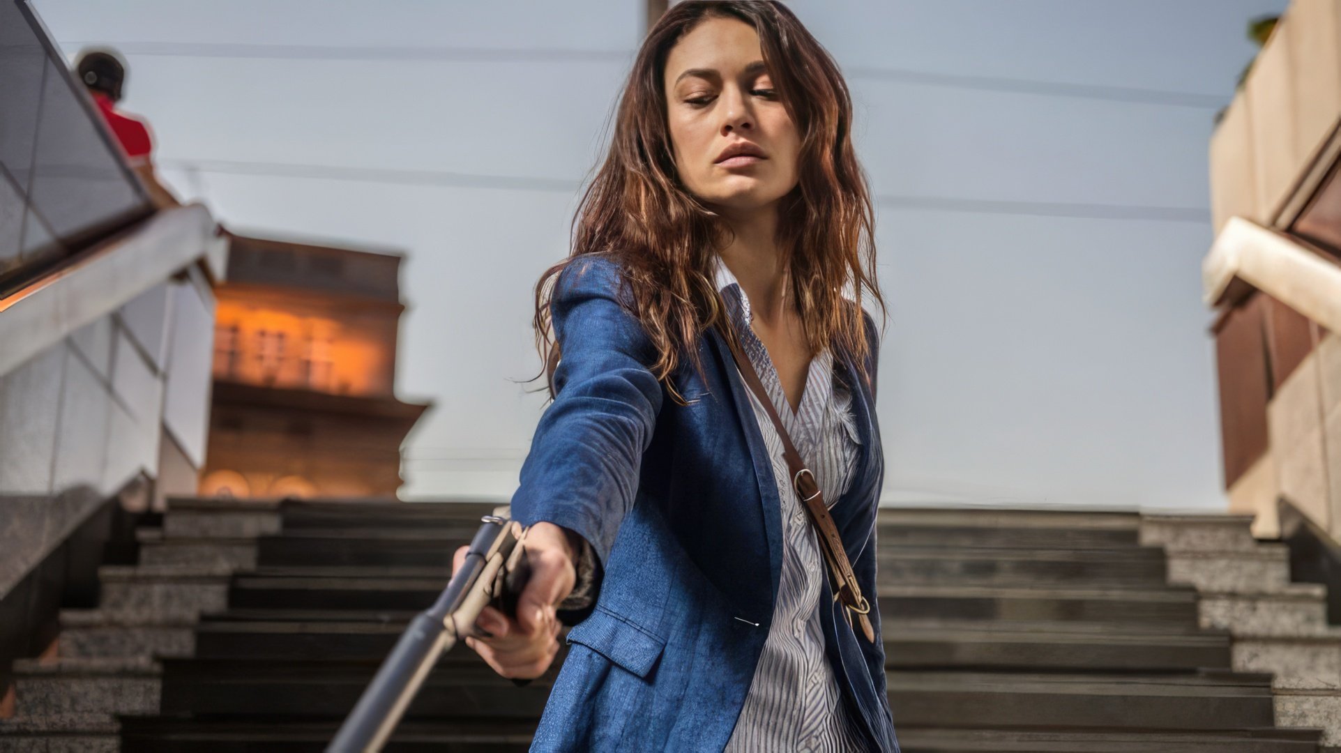 'The November Man': Olga Kurylenko jako Alice