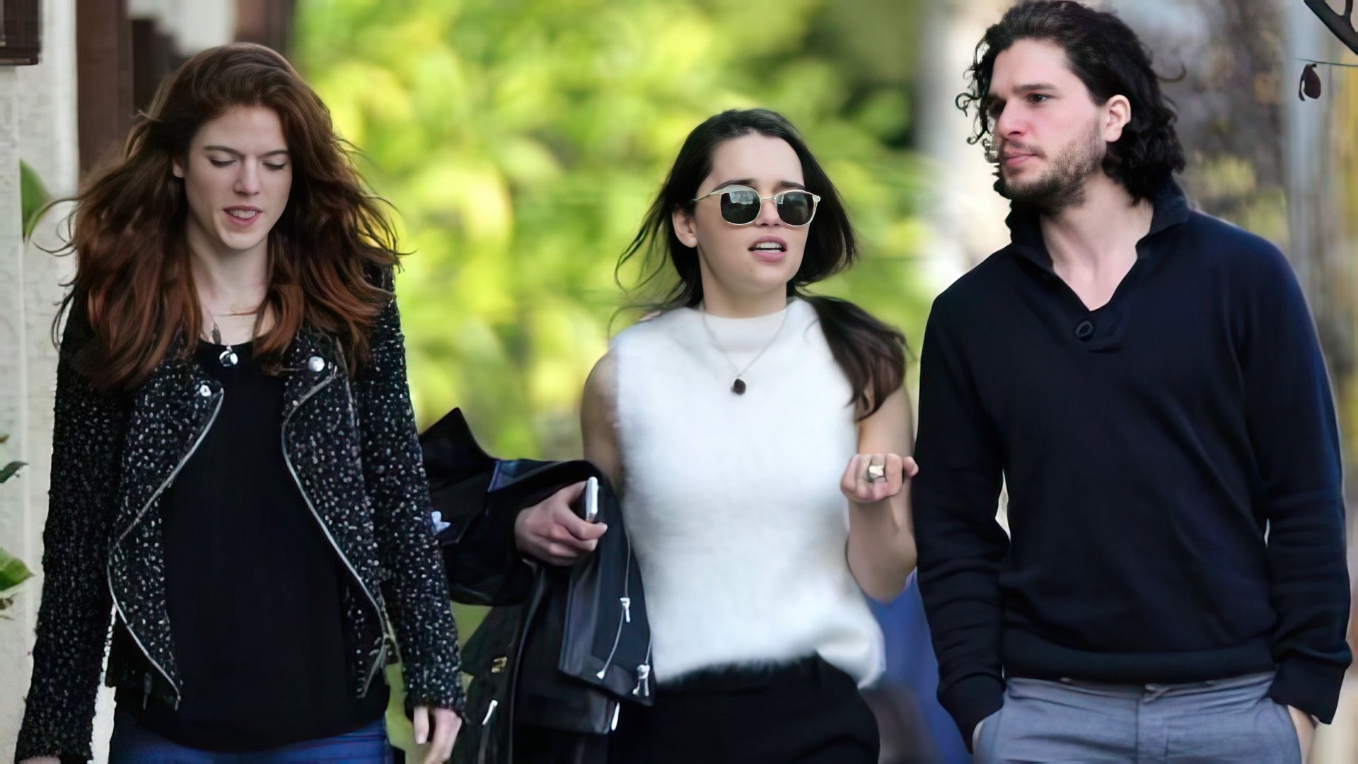 Emilia Clarke, Rose Leslie i Kit Harington na spacerze