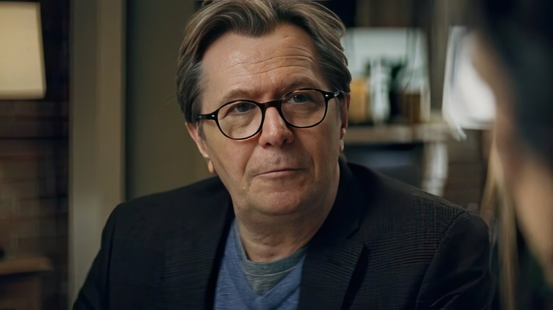 Gary Oldman w filmie 'Crisis'