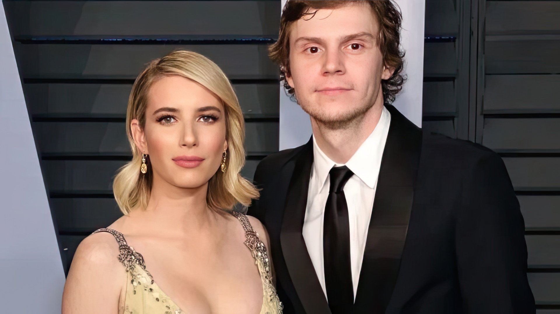 Evan Peters i Emma Roberts