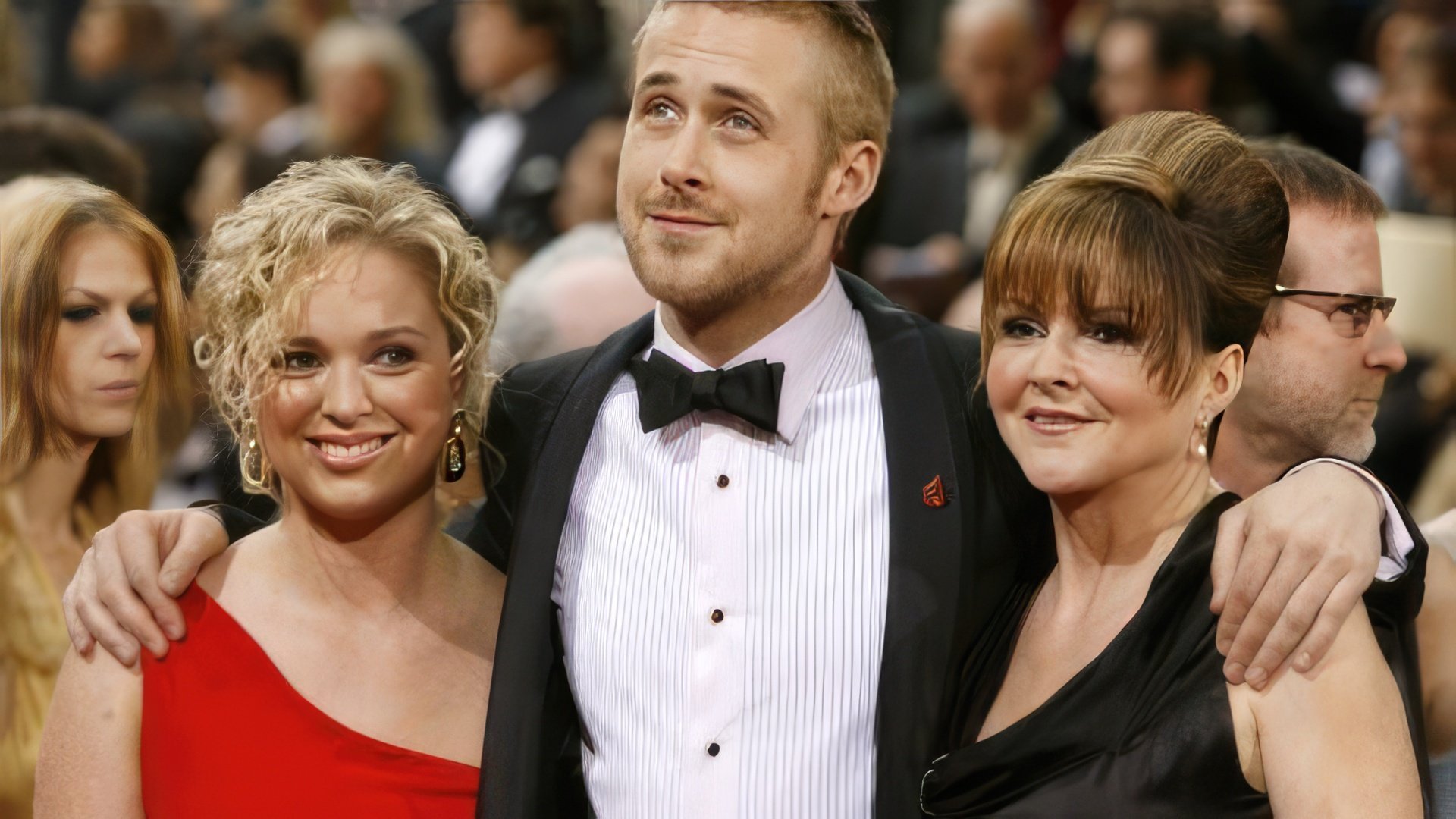 Ryan Gosling z matką i siostrą – najbliższymi mu osobami