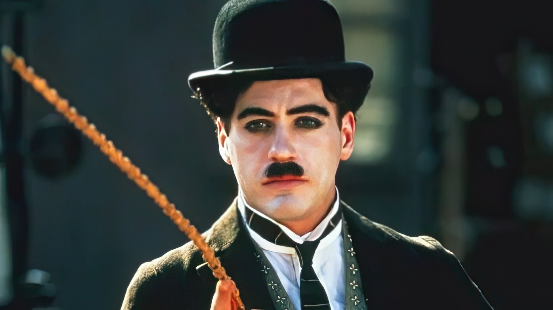 Robert Downey Jr. jako Charlie Chaplin