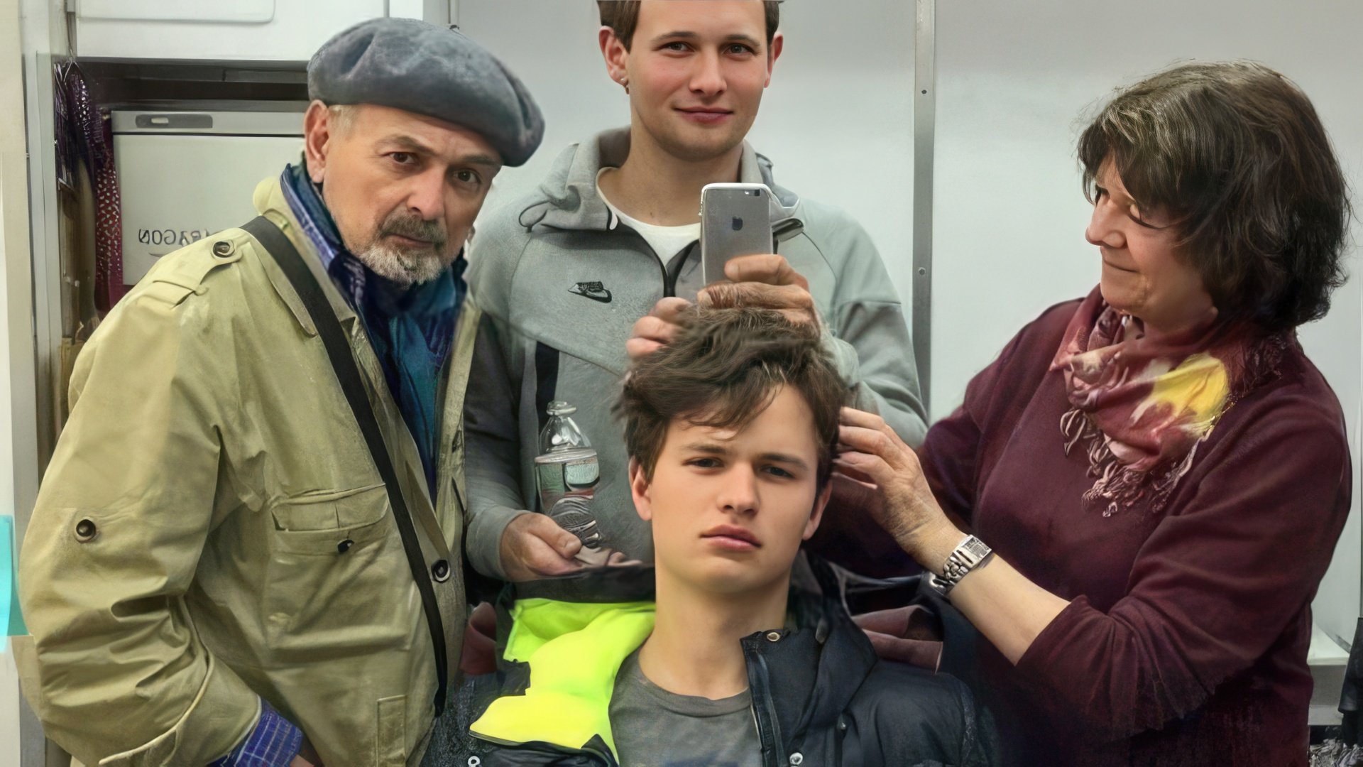 Ansel Elgort na planie November Criminals