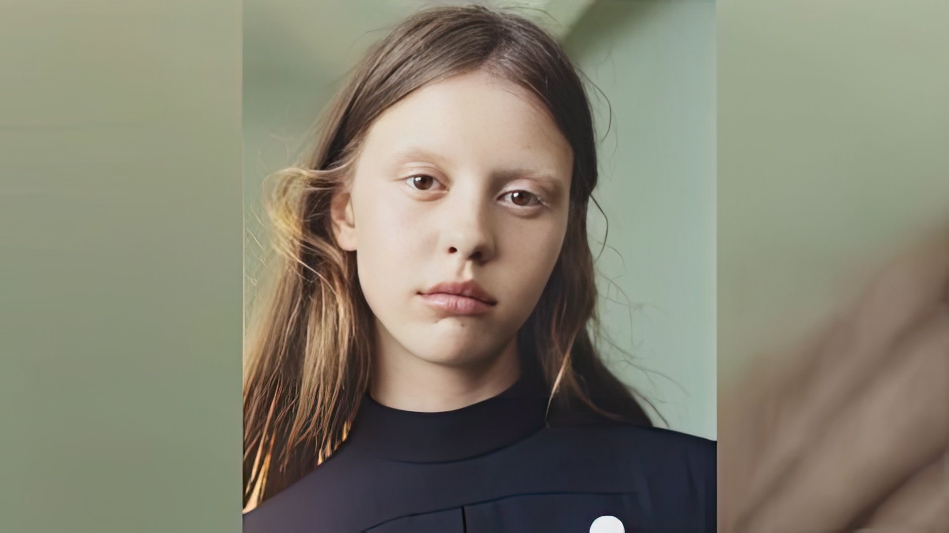 Mia Goth bez makijażu