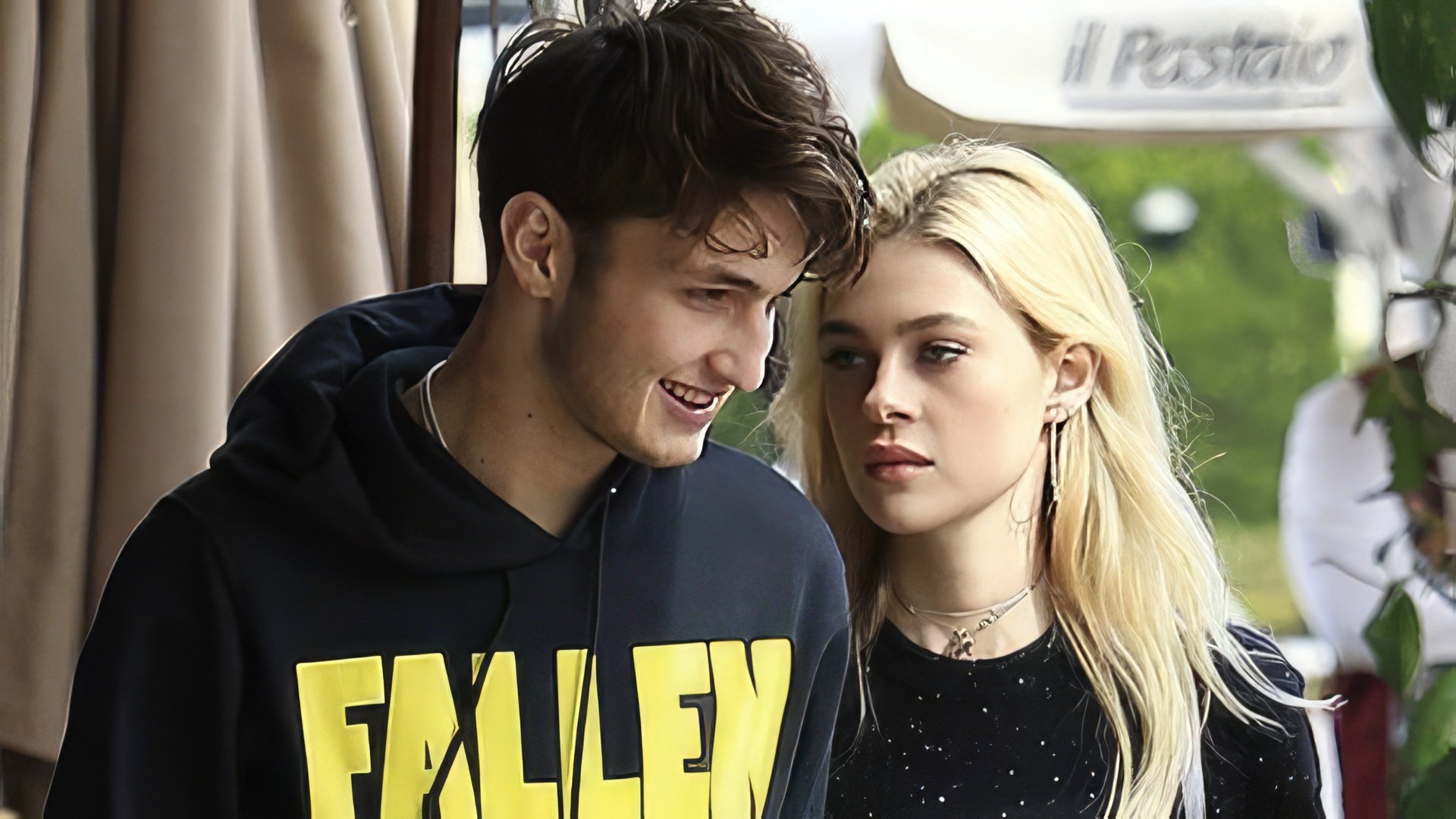 Nicola Peltz i Anwar Hadid