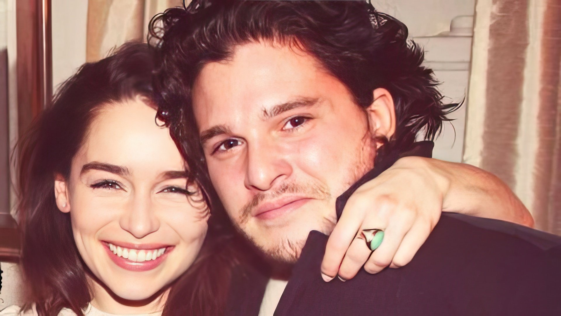 Emilia Clarke i Kit Harington to tylko przyjaciele