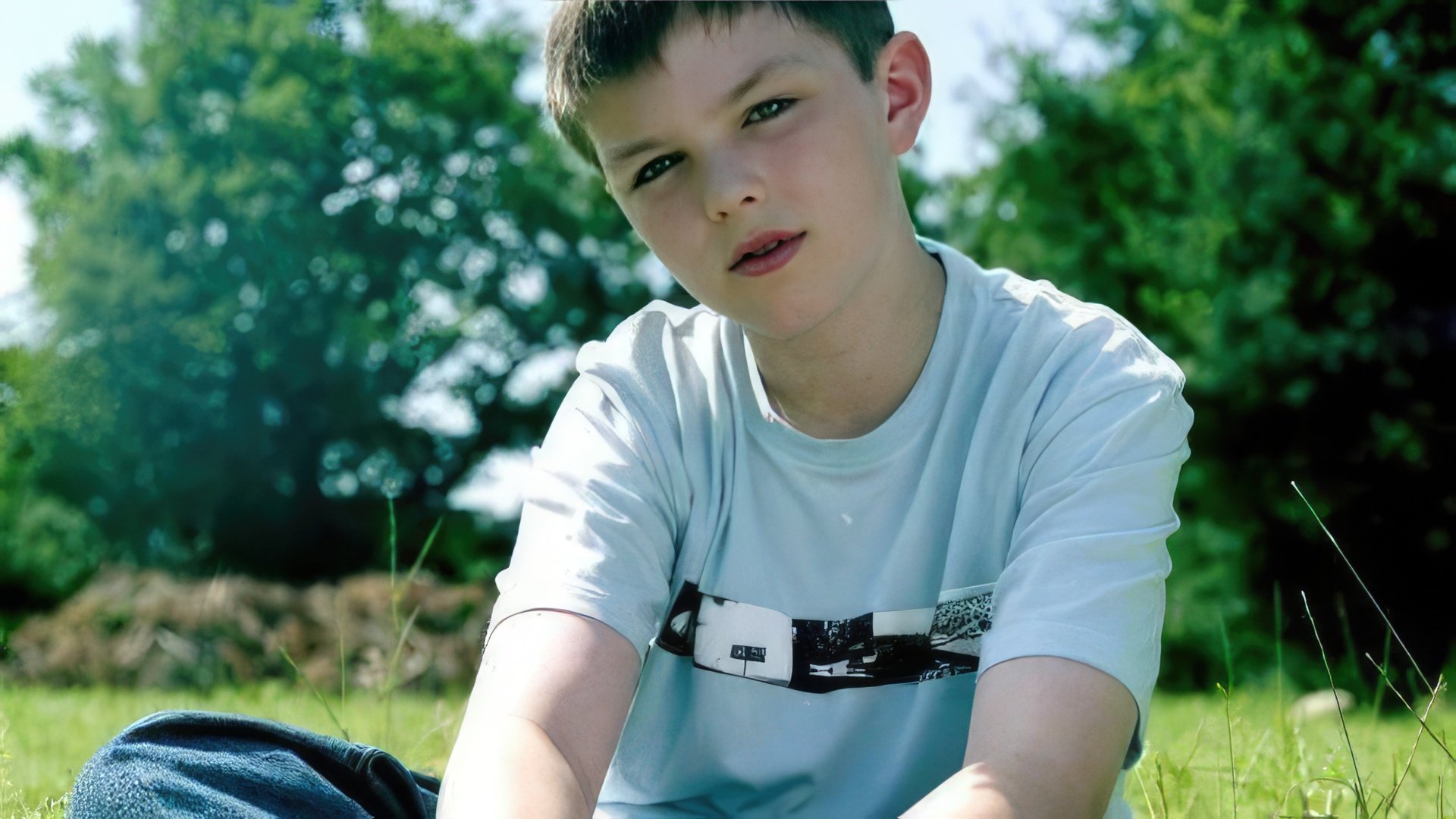 Od wczesnego dzieciństwa Nicholas Holt słynął jako przystojniak