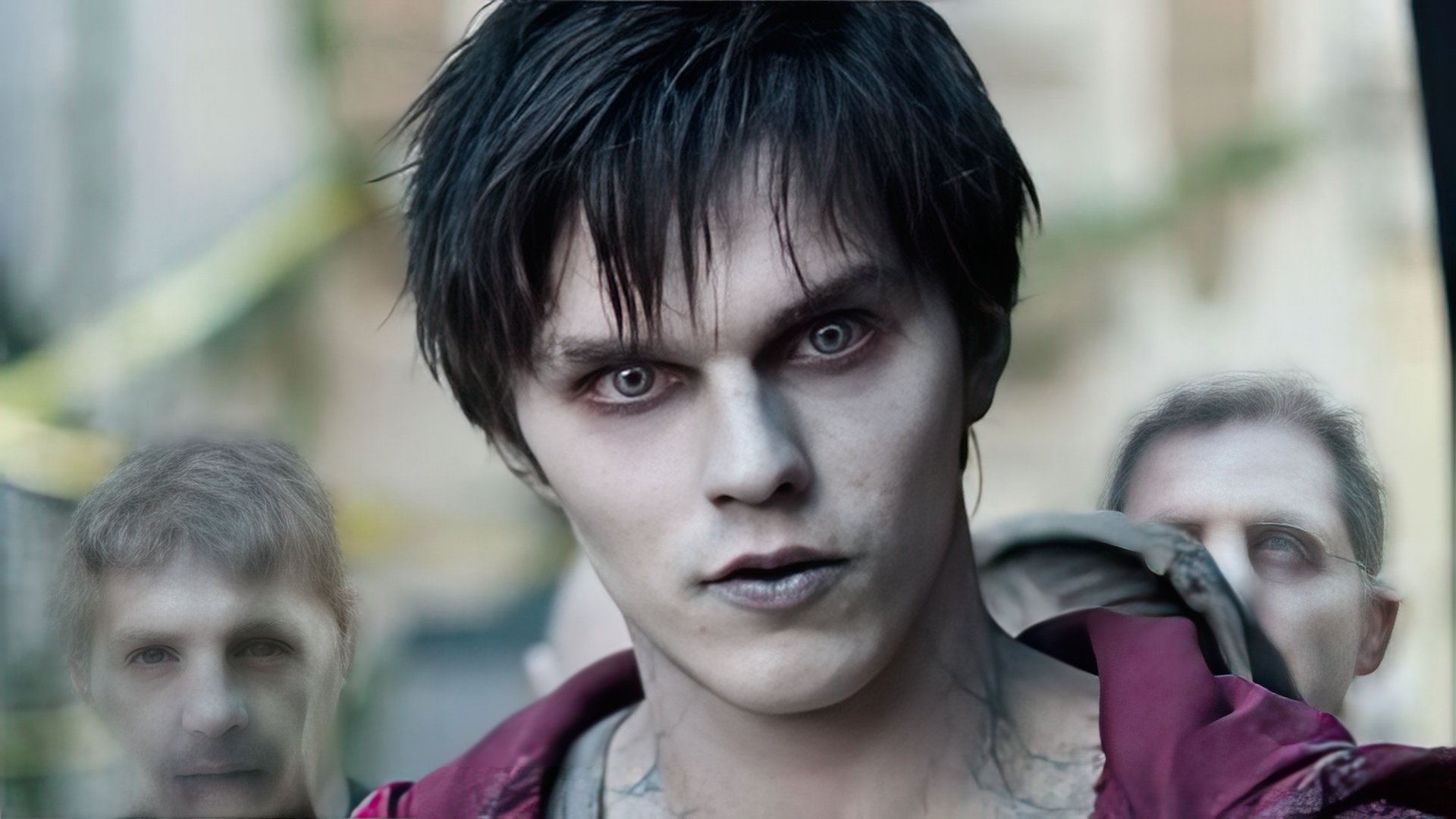 Nicholas Hoult jako zombie ('Warm Bodies')