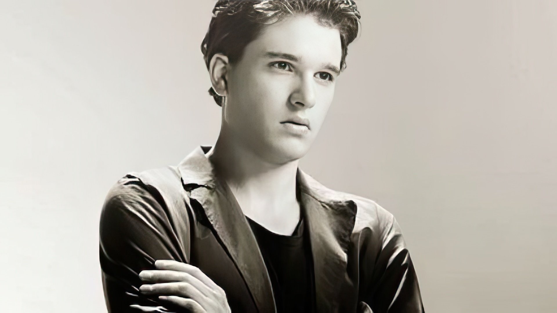 Młody Kit Harington