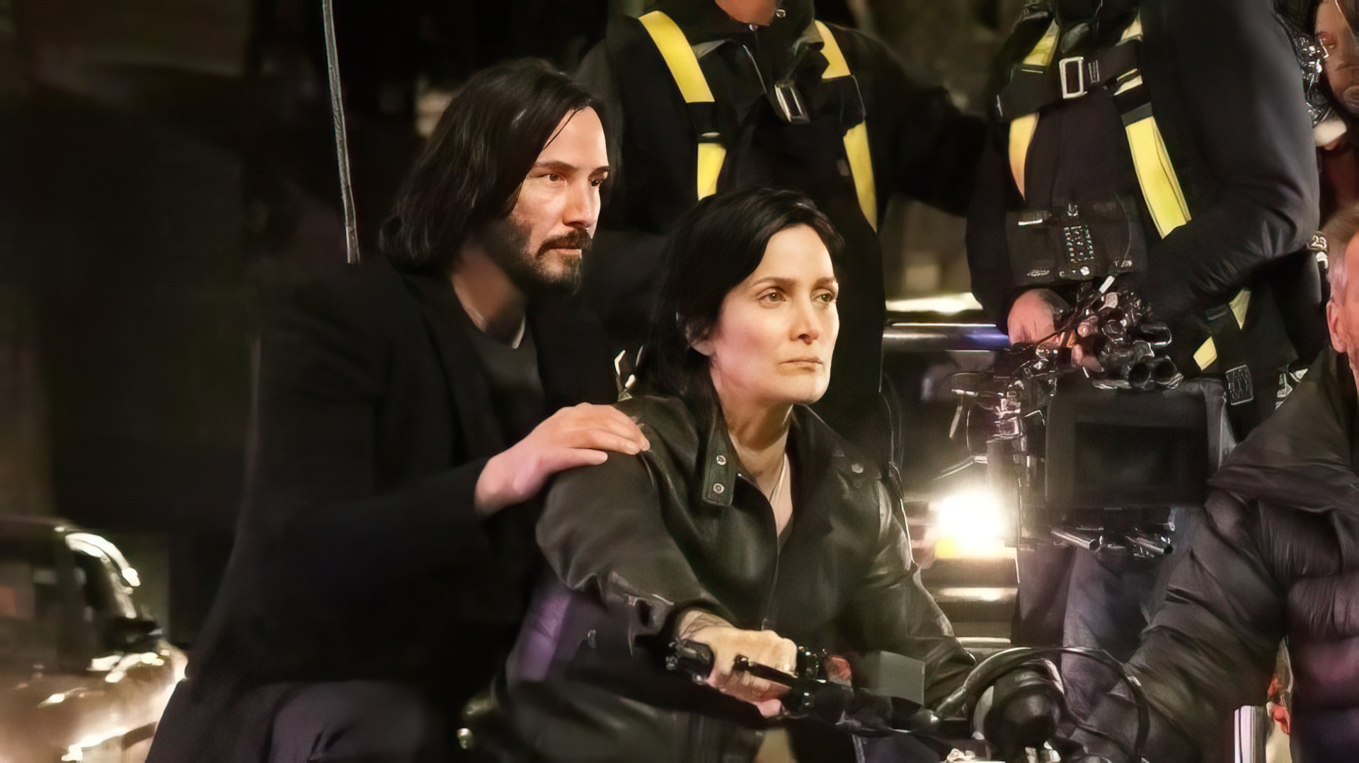 Carrie-Anne Moss i Keanu Reeves na planie czwartej części Matrixa