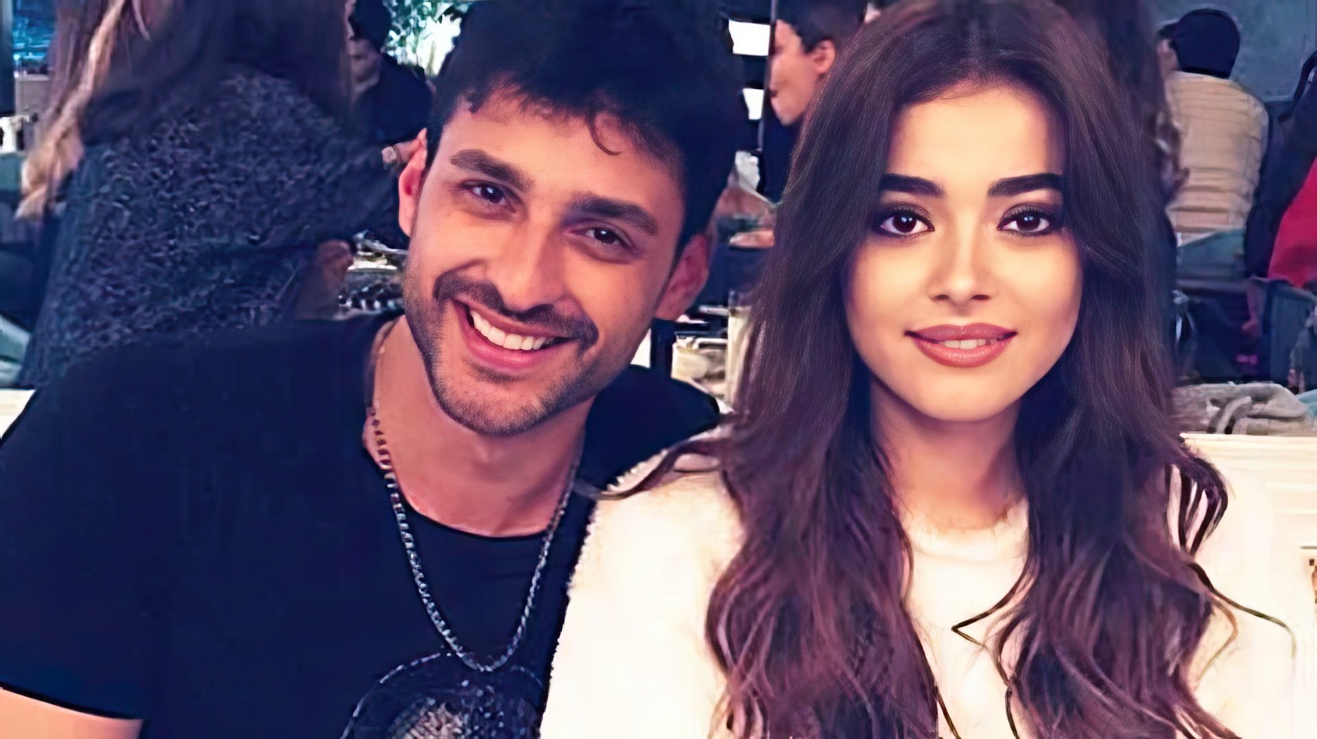 Hande Erçel i Ekin Mert Daymaz