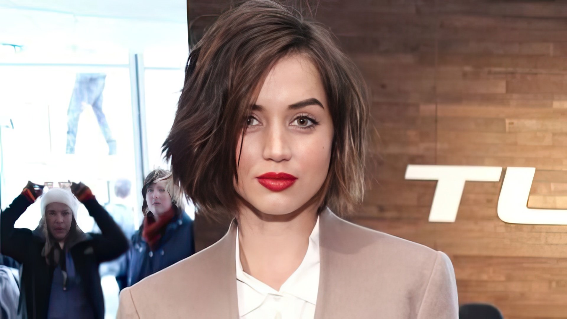 Ana de Armas z krótką fryzurą