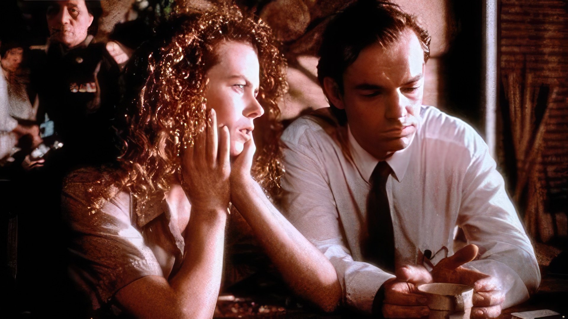 Hugo Weaving i Nicole Kidman w serialu "Bangkok Hilton"