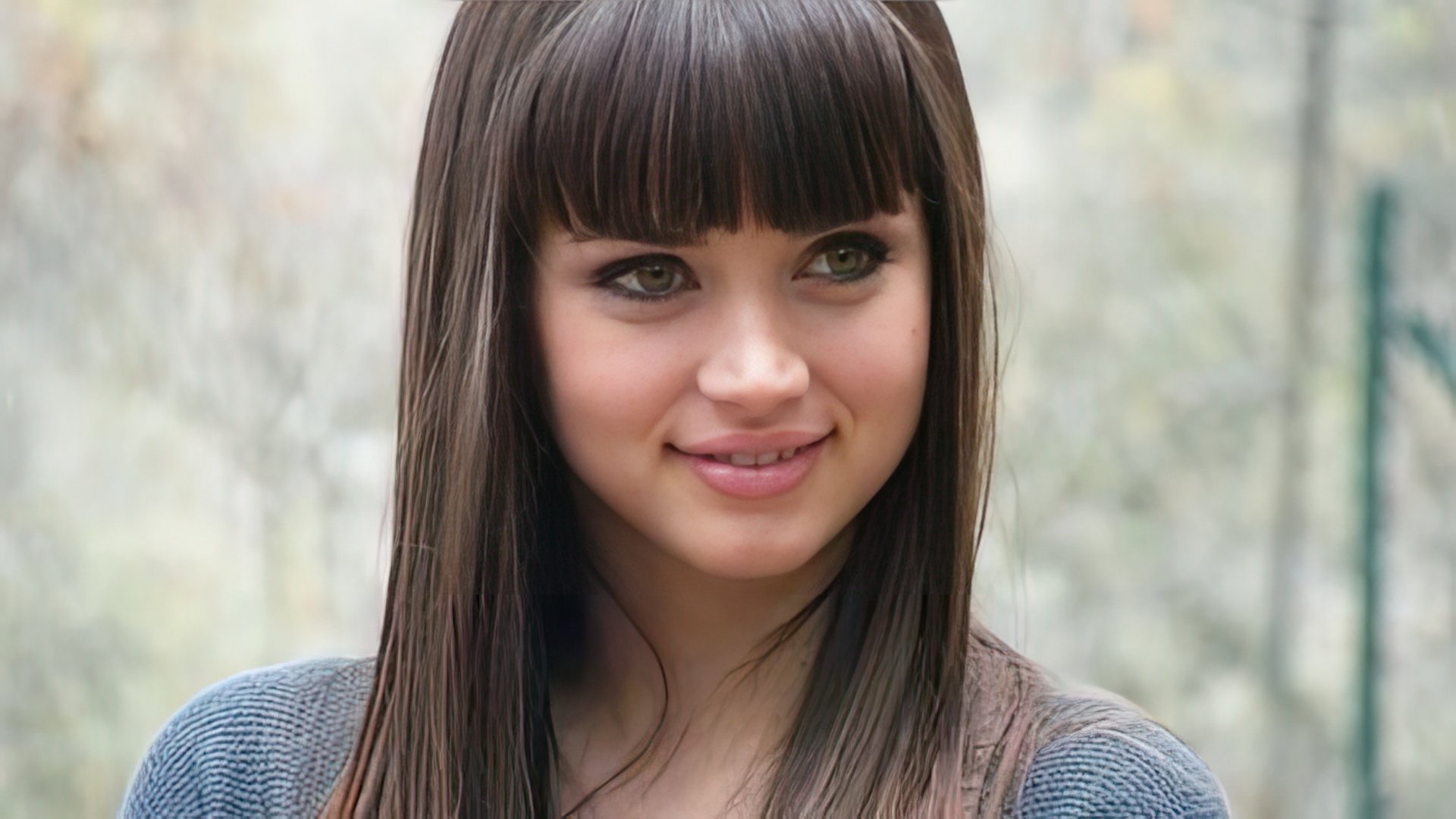 El internado: Ana de Armas jako Carolina Leal Solis
