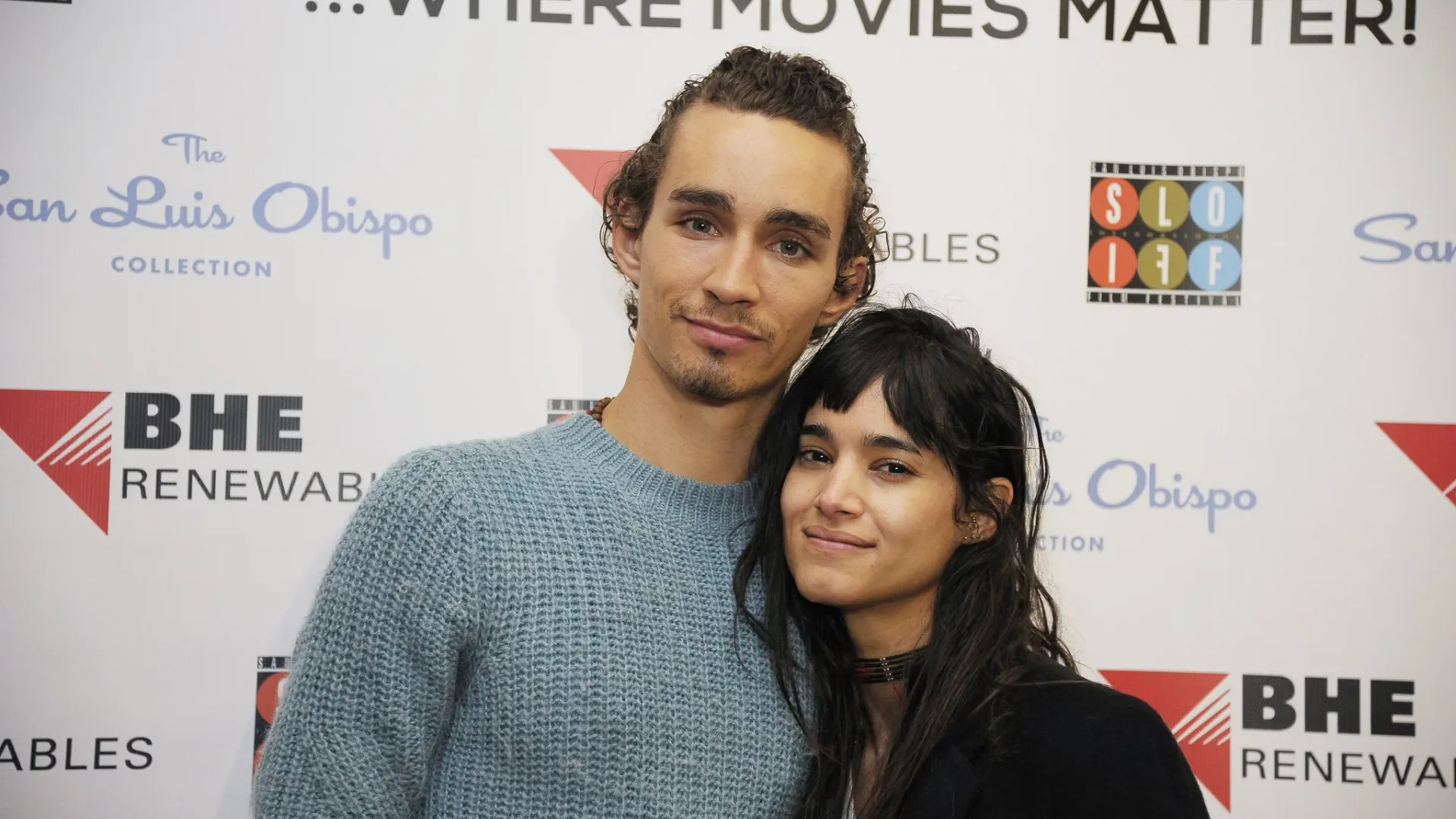 Sofia Boutella i Robert Sheehan