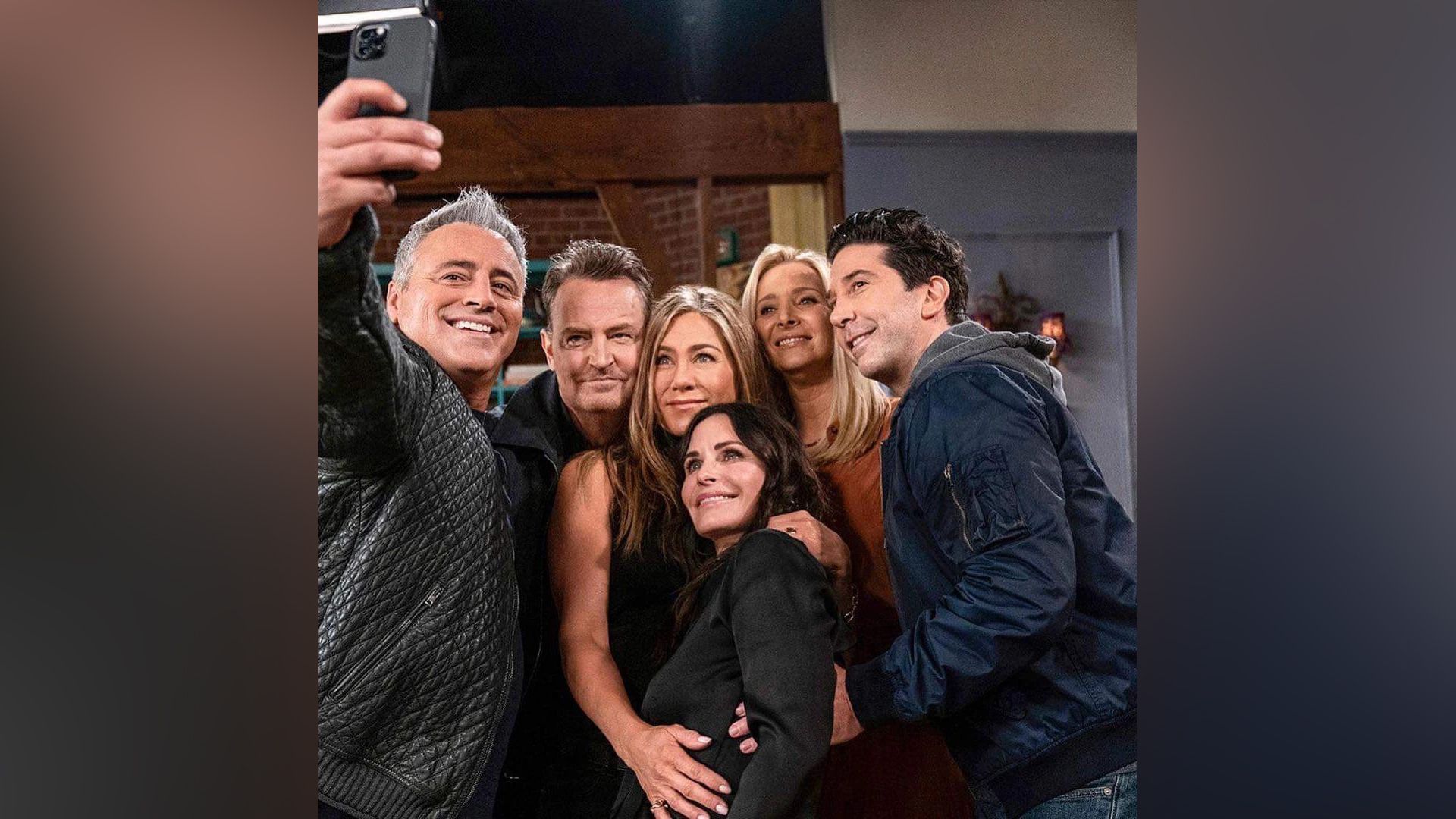 Matt LeBlanc na planie 'Friends: The Reunion'