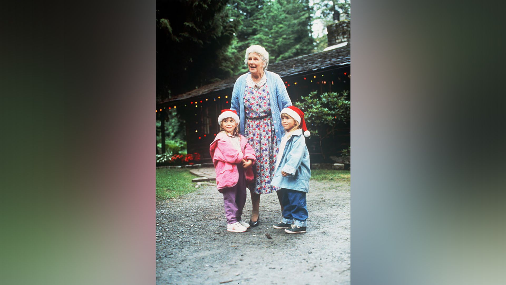 Ashley Olsen w filmie 'To Grandmother's House We Go'