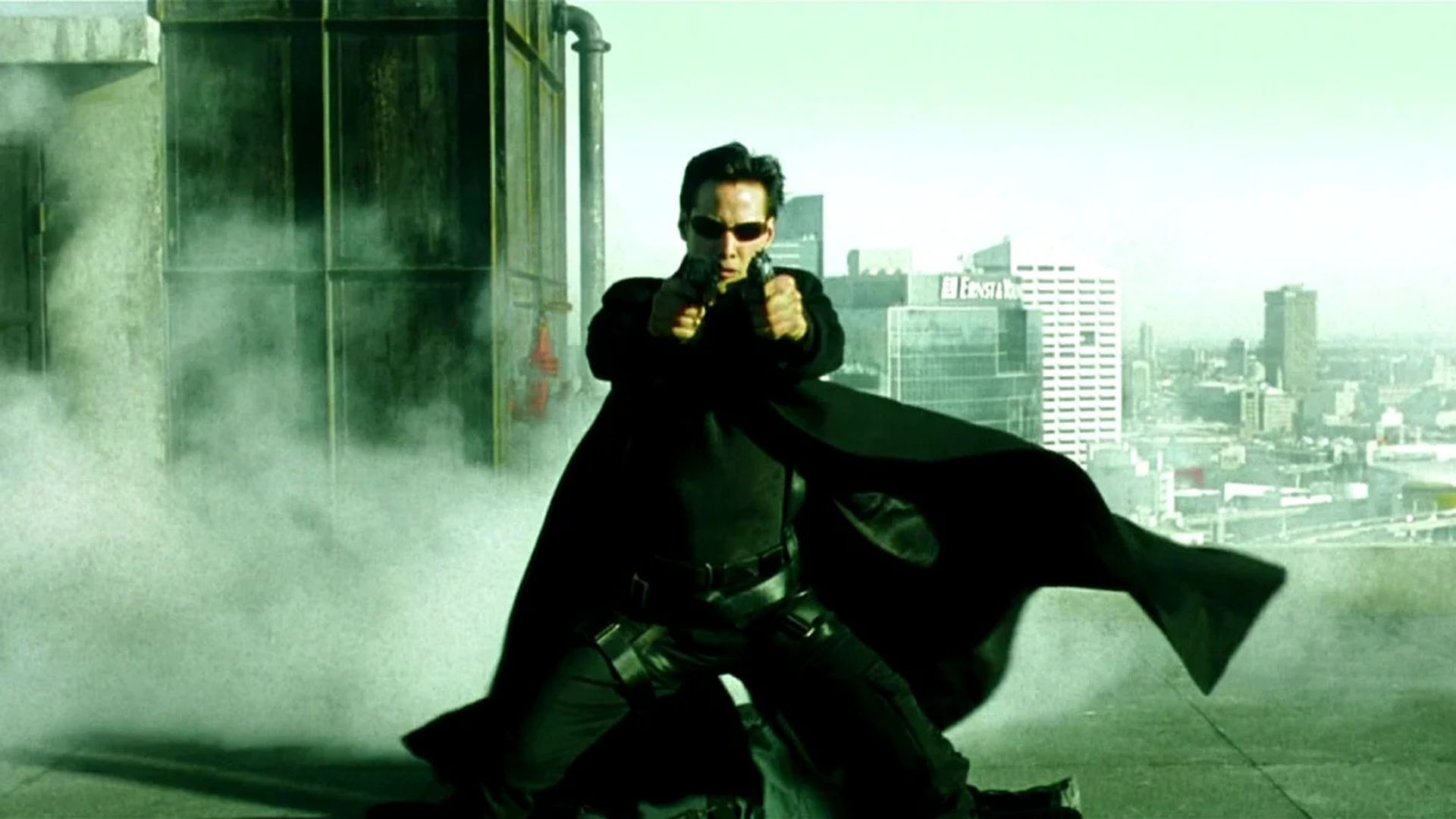 Keanu Reeves wspomina, jak na początku kariery wywierano na niego presję, by zmienił nazwisko