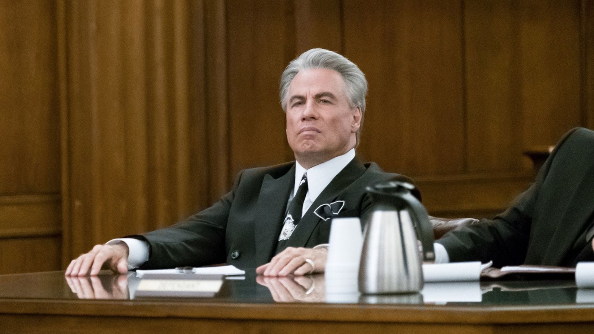 John Travolta jako John Gotti w scenie z 'Gotti'