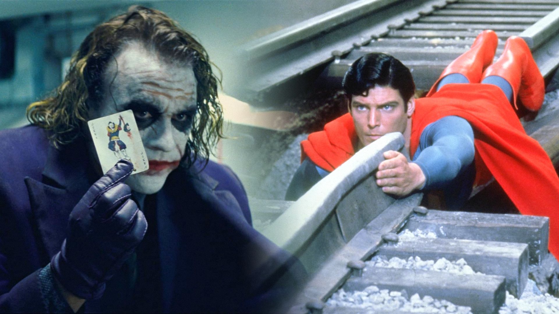 Aktor Heath Ledger z zielonymi włosami i klaunowskim makijażem, aktor Christopher Reeve w niebiesko-czerwonym kostiumie z peleryną leżący na torach kolejowych