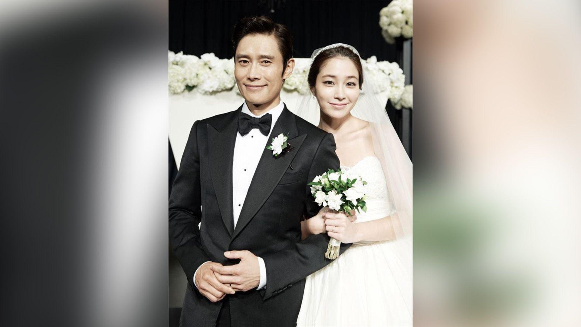 Lee Byung-hun i Lee Min-jung w strojach ślubnych