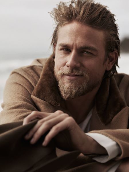 Charlie Hunnam zdjęcie 1