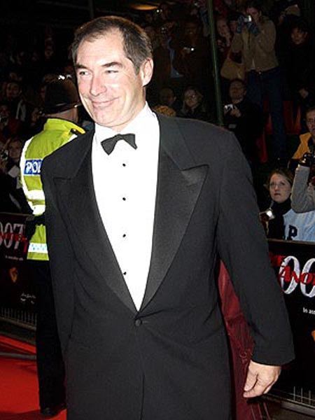 Timothy Dalton zdjęcie 4