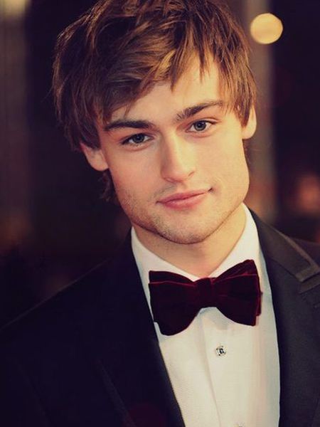 Douglas Booth zdjęcie 1