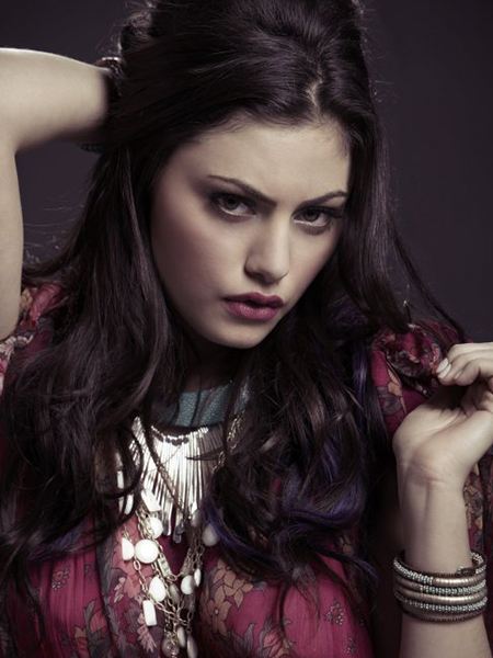 Phoebe Tonkin zdjęcie 1